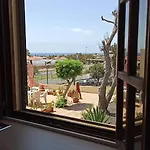 Lomas Del Castillo, La Casa De La Isla * كاليتا ذي فوستي