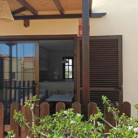 Lomas Del Castillo, La Casa De La Isla Apartamento